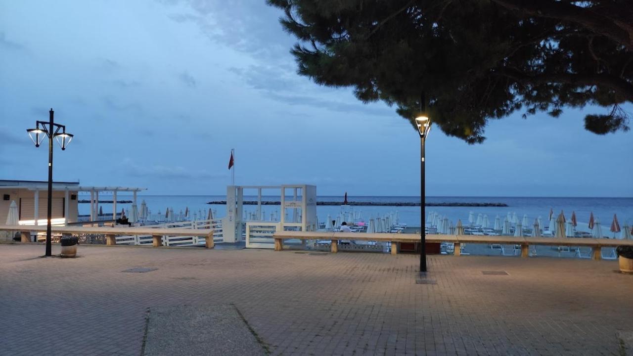 Hotel Fortuna San Bartolomeo Al Mare Exteriér fotografie